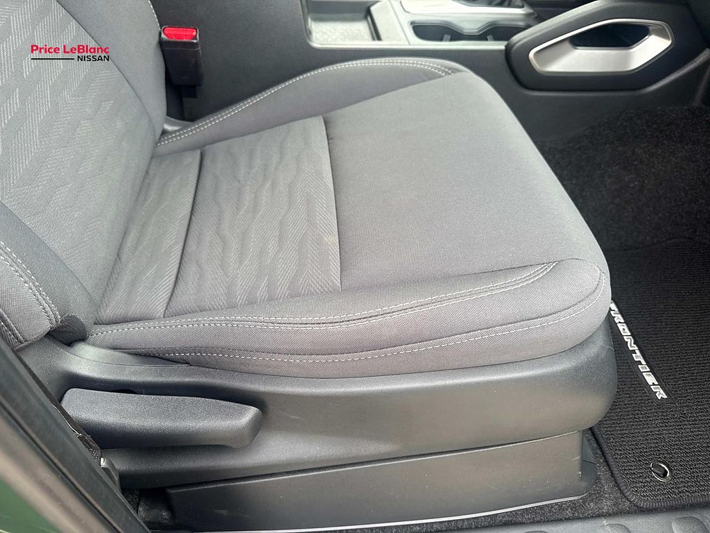 2022 Nissan Frontier SV Tactical Green Metallic at Price LeBlanc Nissan