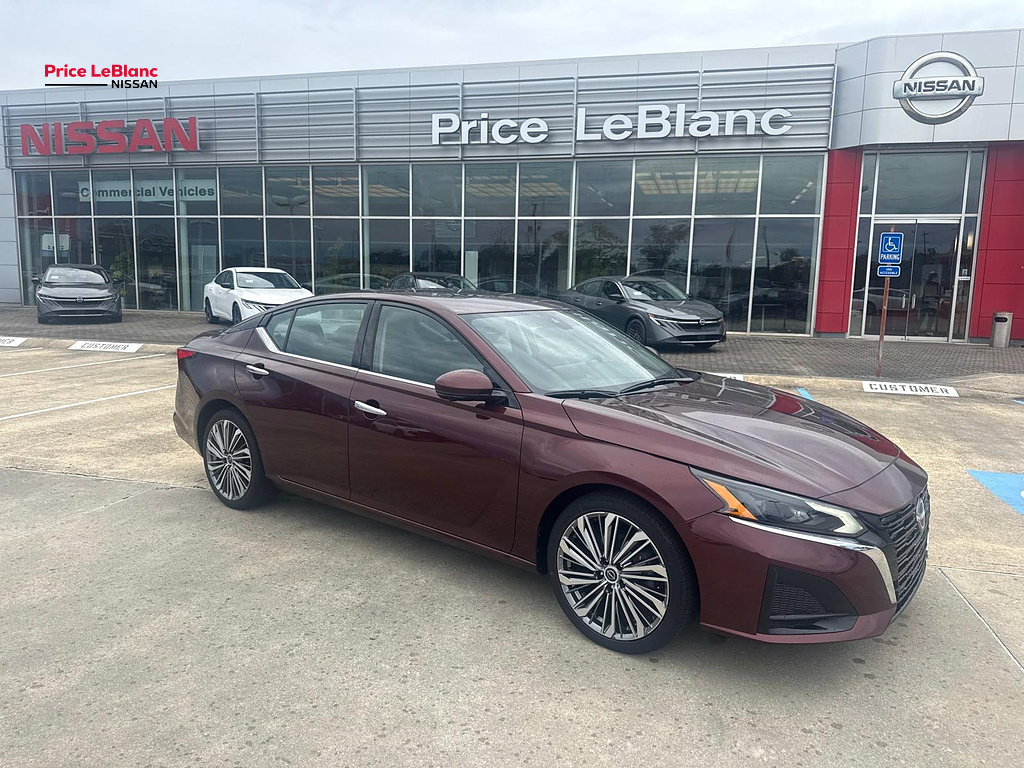 2025 Nissan Altima 2.5 SL RED at Price LeBlanc Nissan