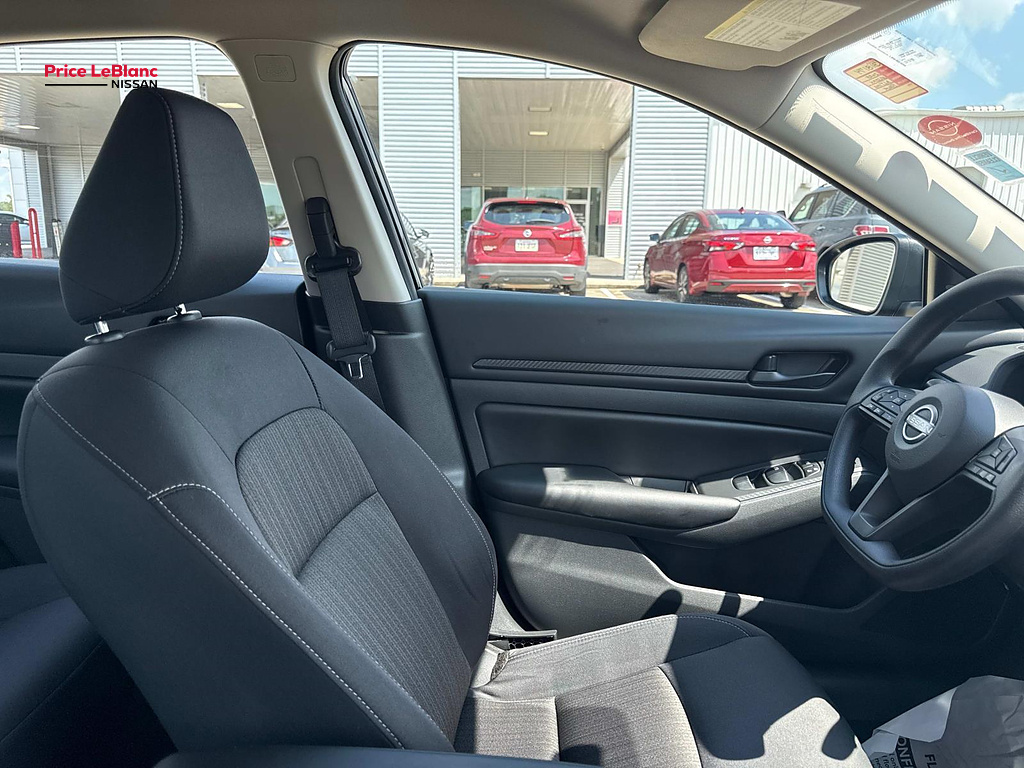2025 Nissan Altima 2.5 S - 9