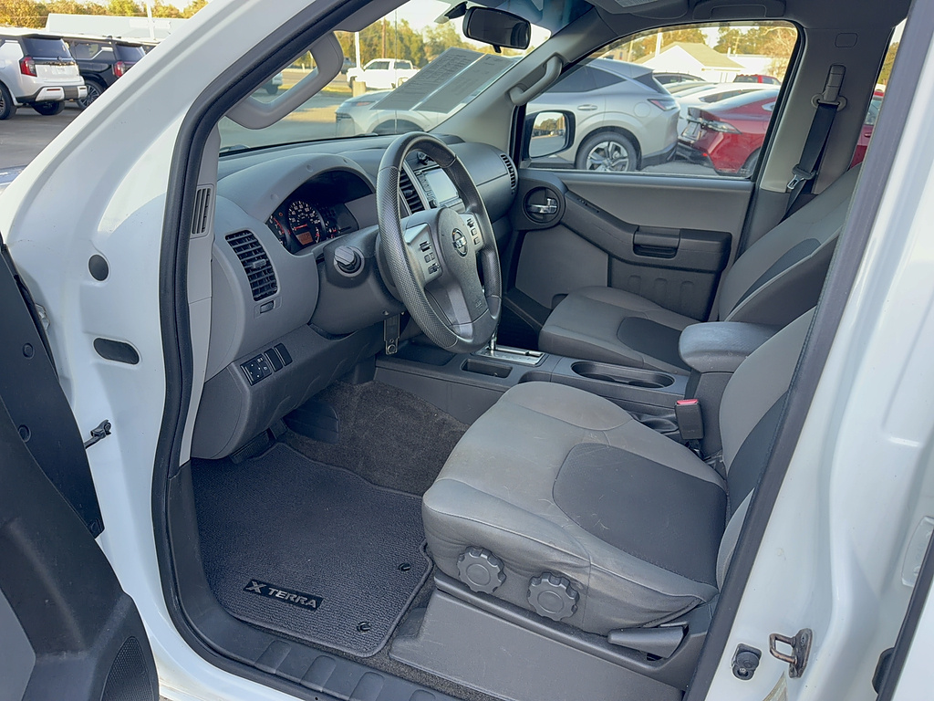 2015 Nissan Xterra photo 20 of 22