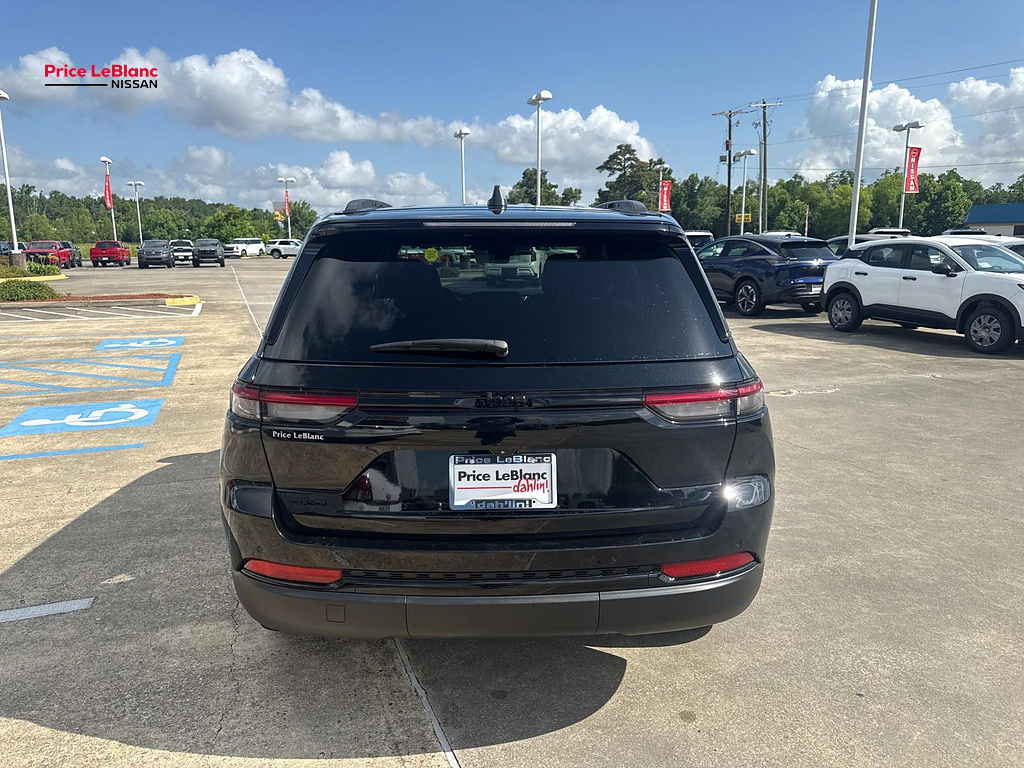 2025 Jeep Grand Cherokee Altitude - 5