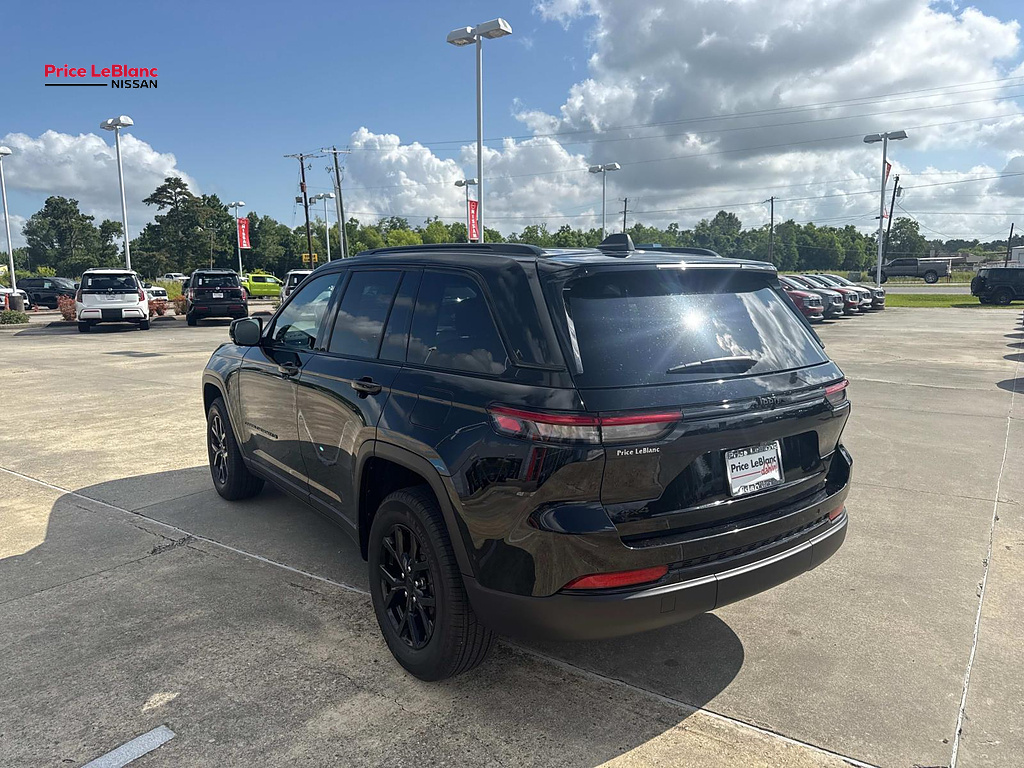 2025 Jeep Grand Cherokee Altitude - 4