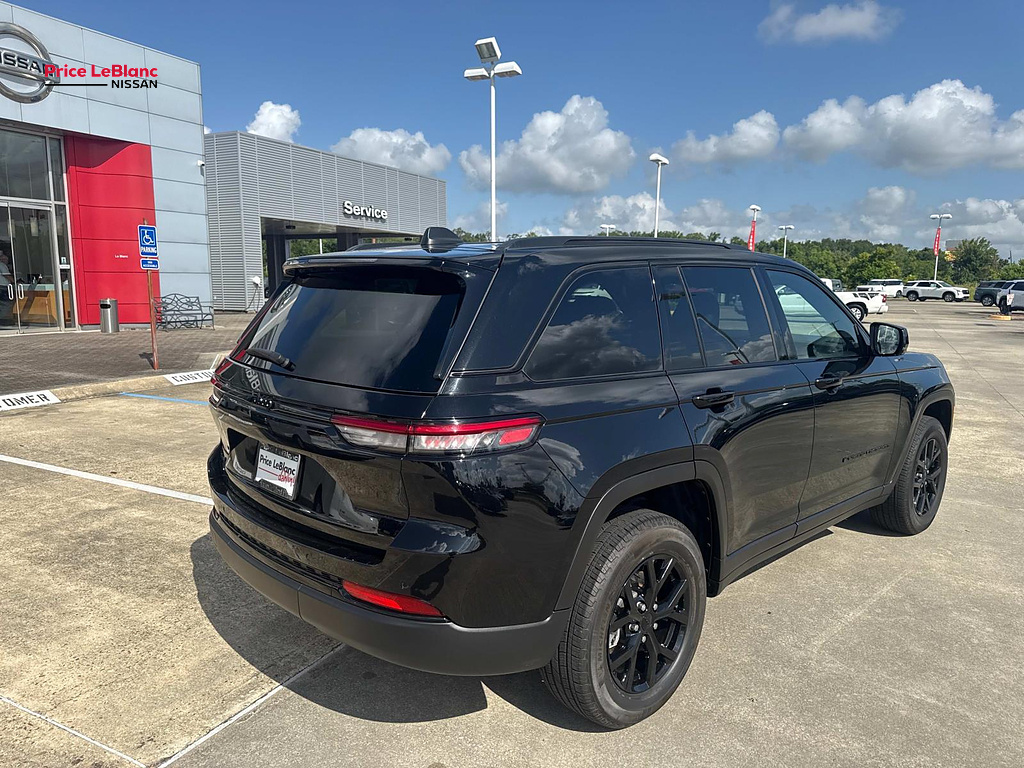 2025 Jeep Grand Cherokee Altitude - 6