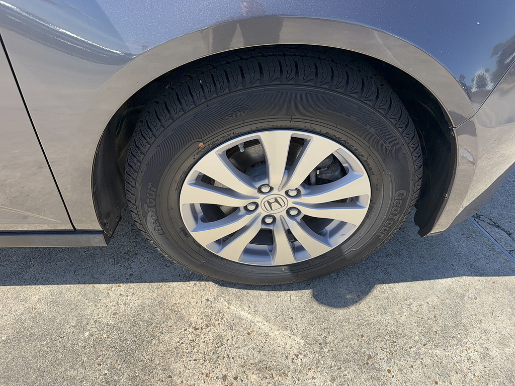 2015 Honda Odyssey photo 9 of 30