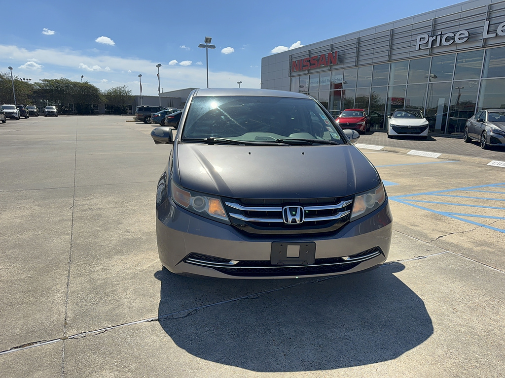 2015 Honda Odyssey photo 2 of 30