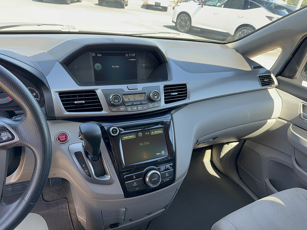 2015 Honda Odyssey photo 25 of 30