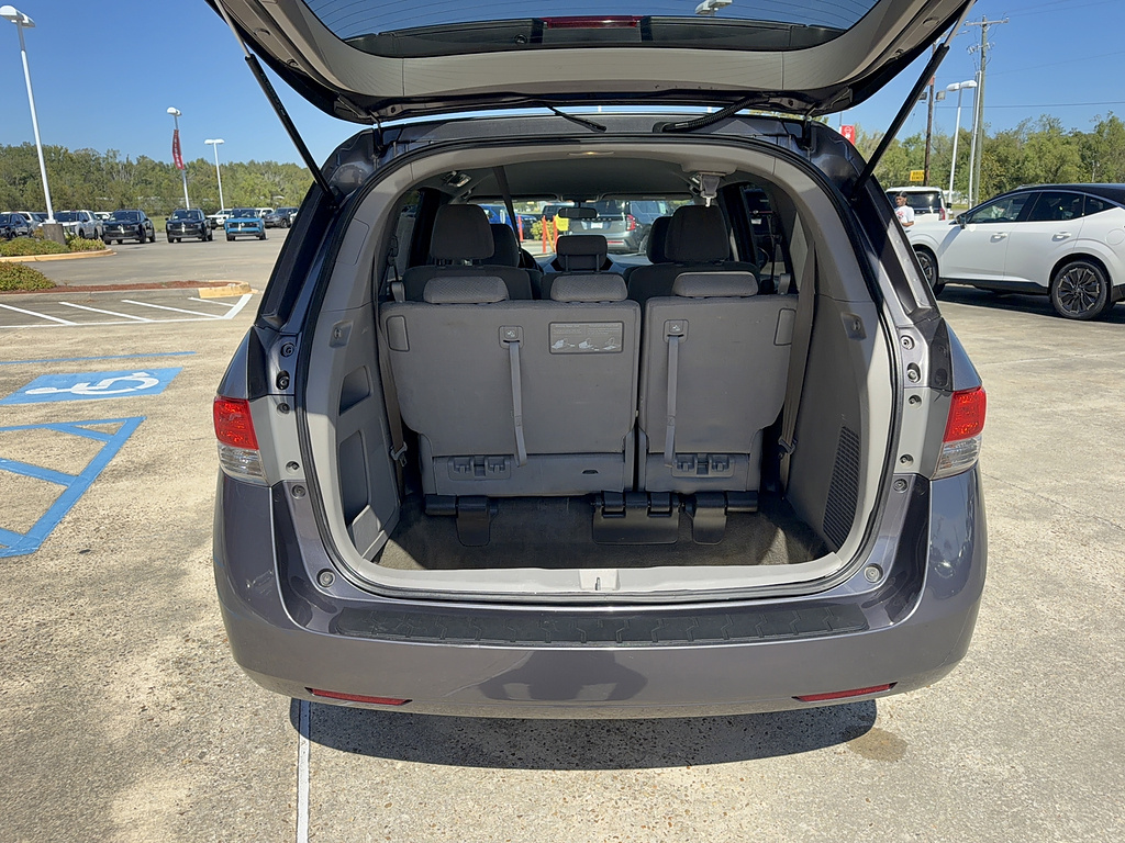 2015 Honda Odyssey photo 15 of 30