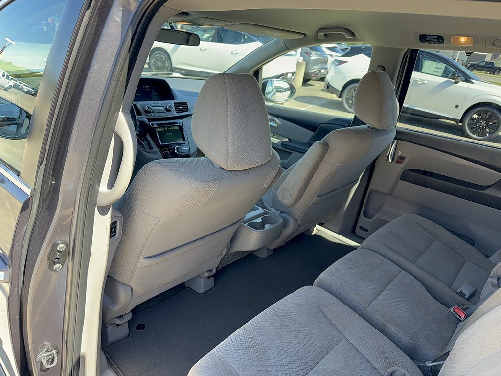 2015 Honda Odyssey photo 19 of 30