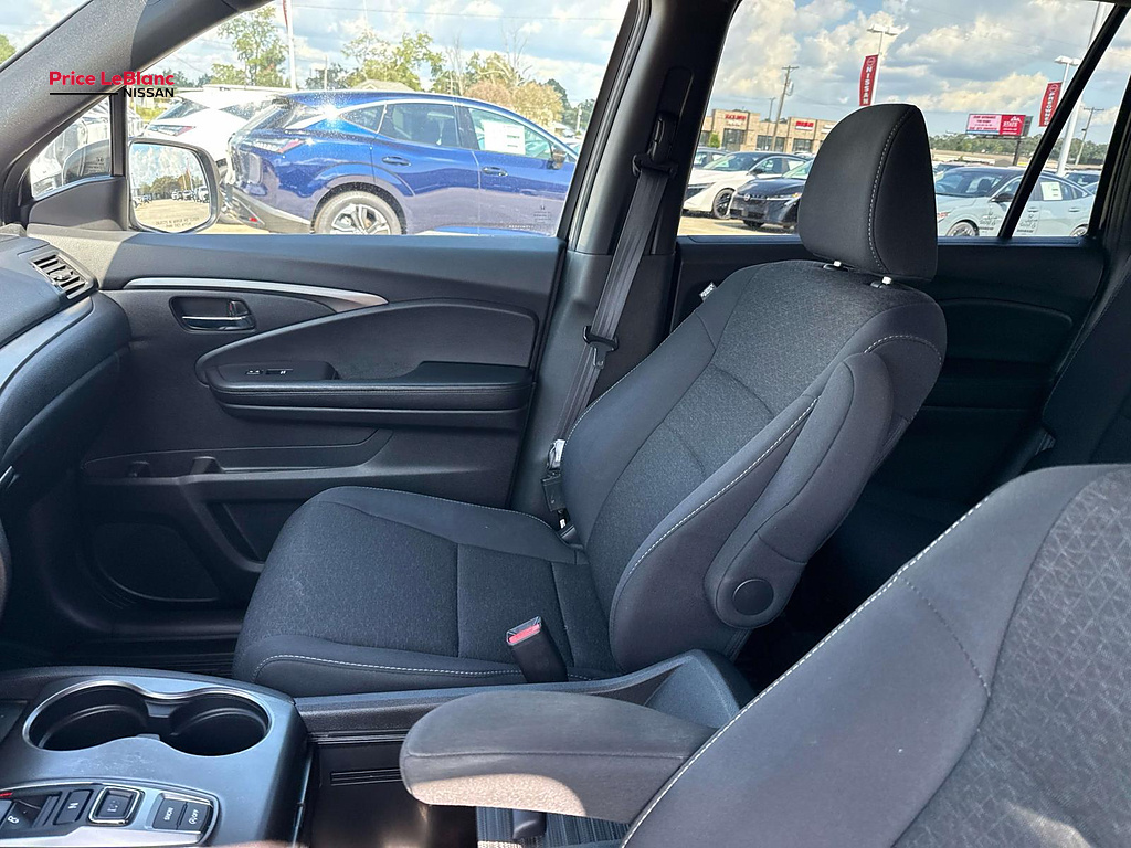 2019 Honda Passport photo 15 of 27