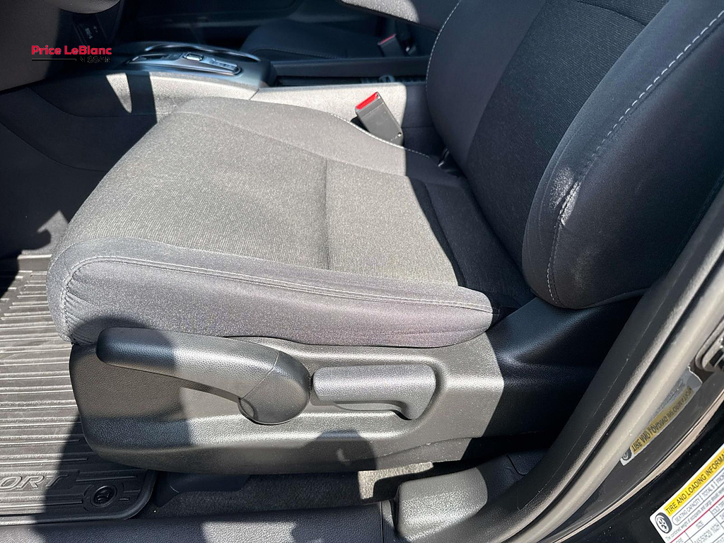 2019 Honda Passport photo 17 of 27