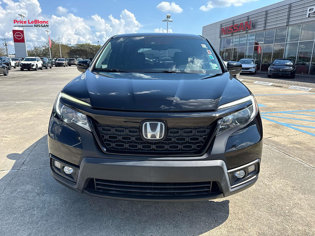 2019 Honda Passport photo 2 of 27