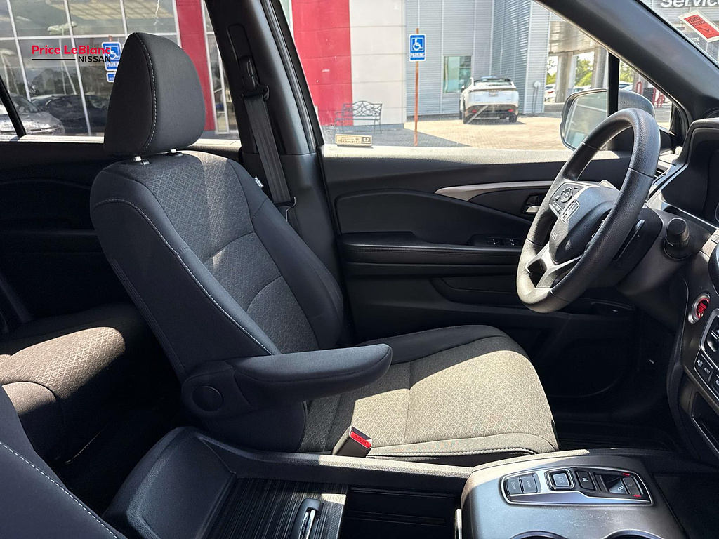 2019 Honda Passport photo 10 of 27