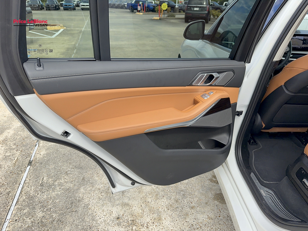 2024 BMW X7 xDrive40i photo 19 of 32
