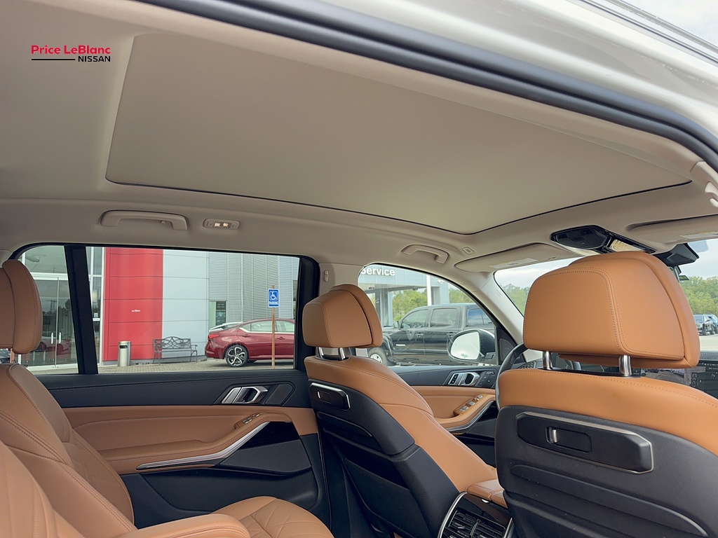 2024 BMW X7 xDrive40i photo 14 of 32