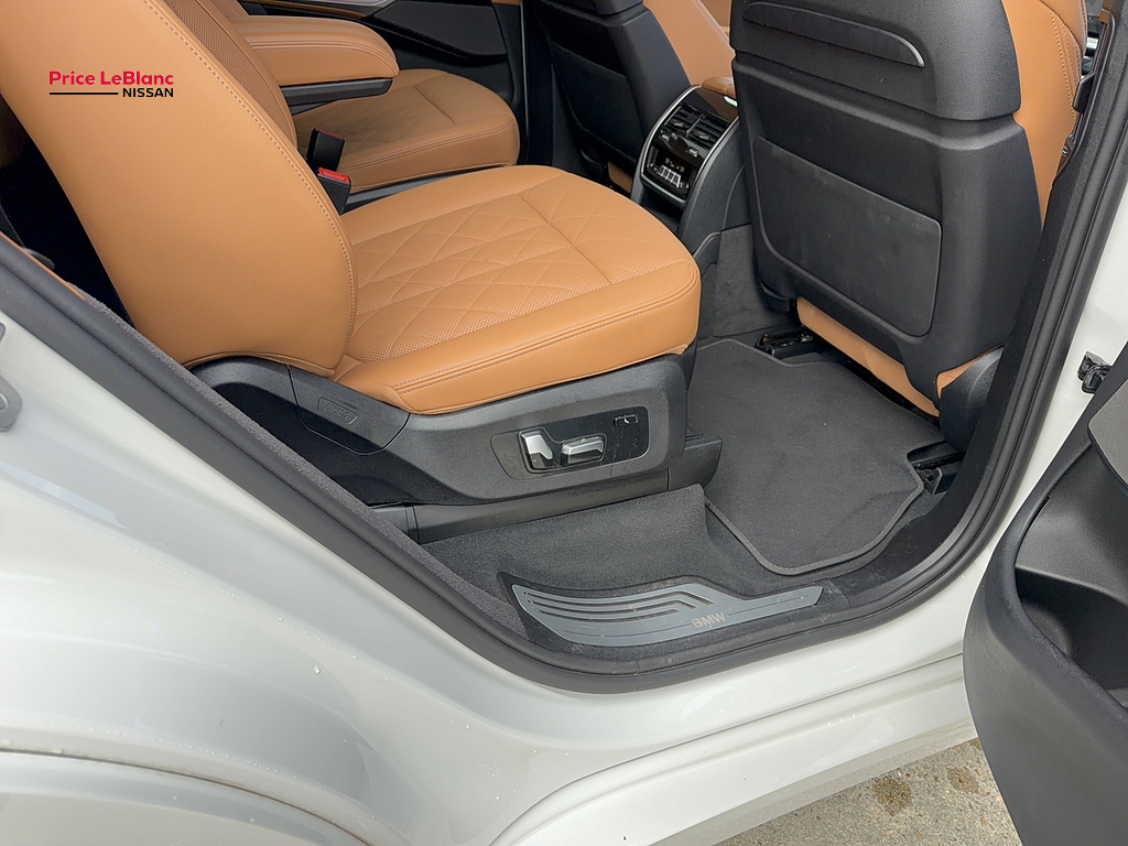 2024 BMW X7 xDrive40i photo 15 of 32