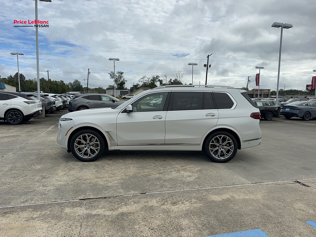 2024 BMW X7 xDrive40i photo 5 of 32
