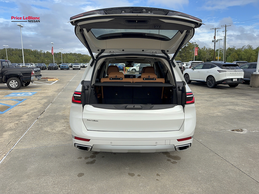 2024 BMW X7 xDrive40i photo 16 of 32
