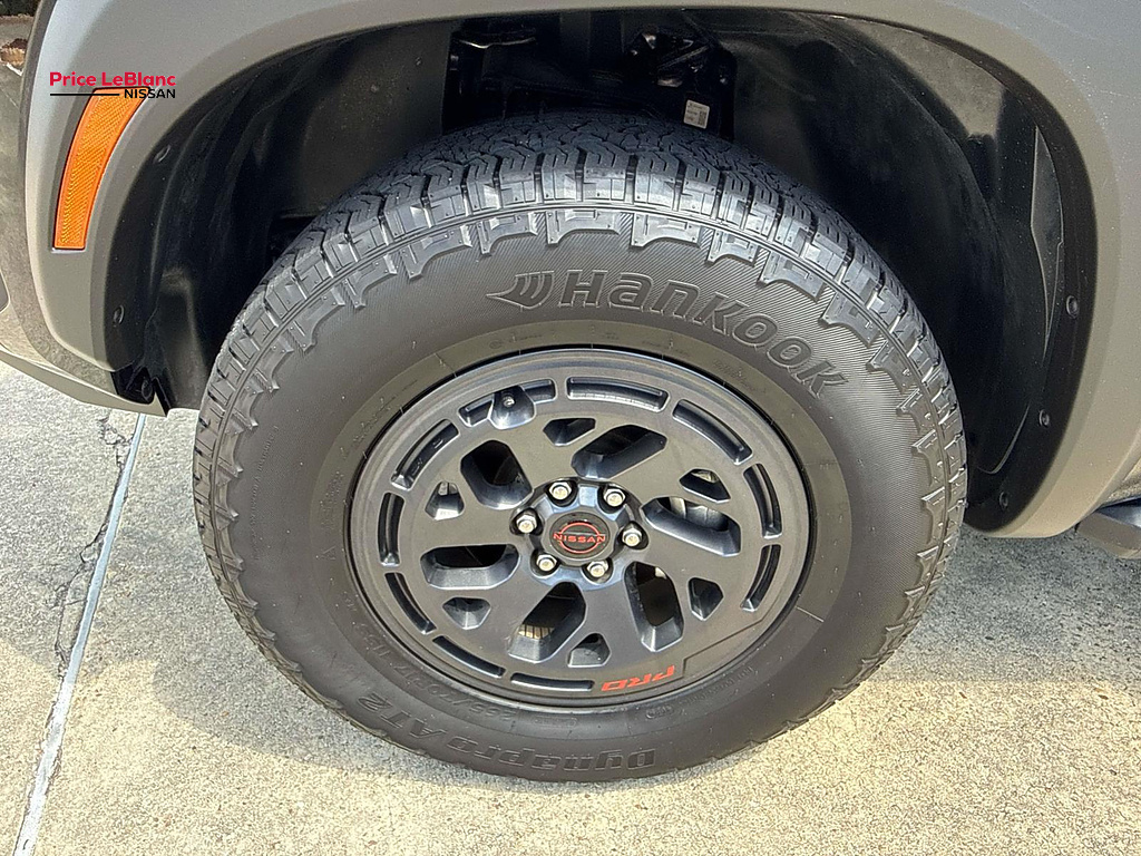 2026 NISSAN FRONTIER photo 4 of 28