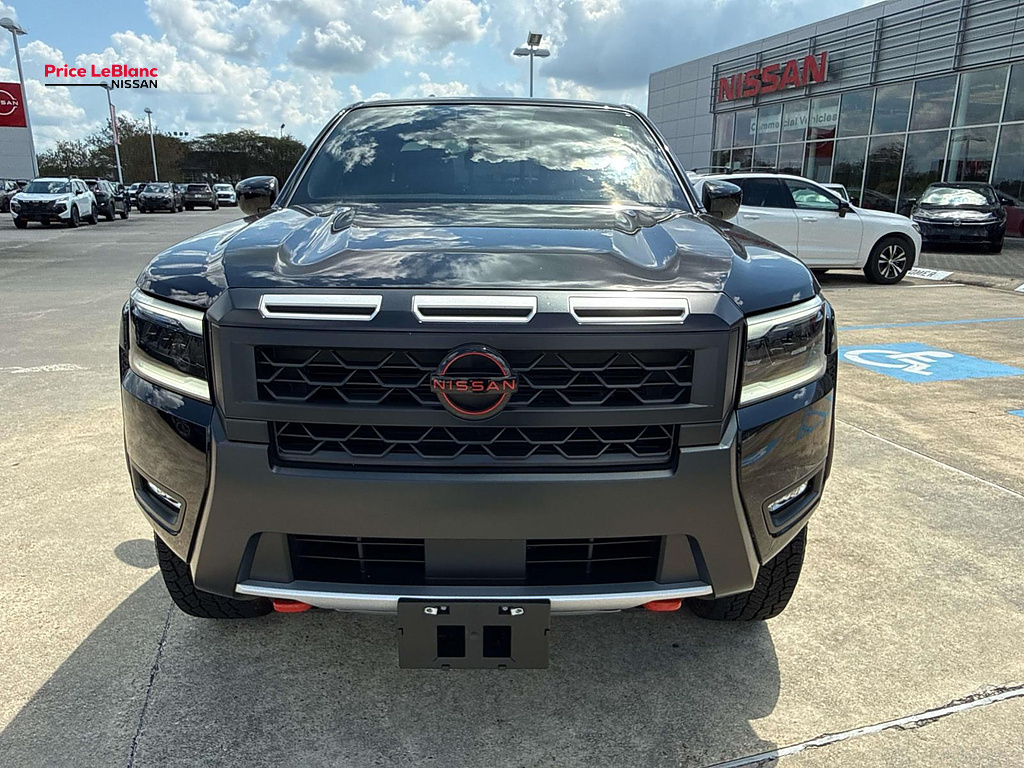 2026 NISSAN FRONTIER photo 2 of 28