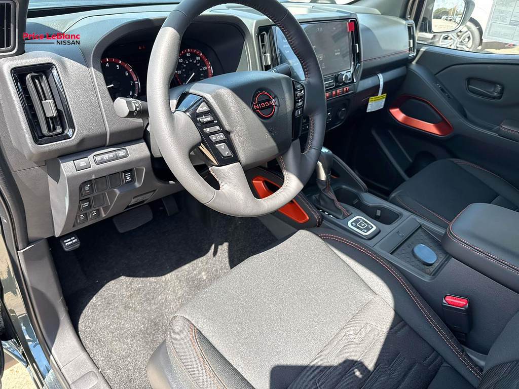 2027 Nissan Frontier photo 12 of 18