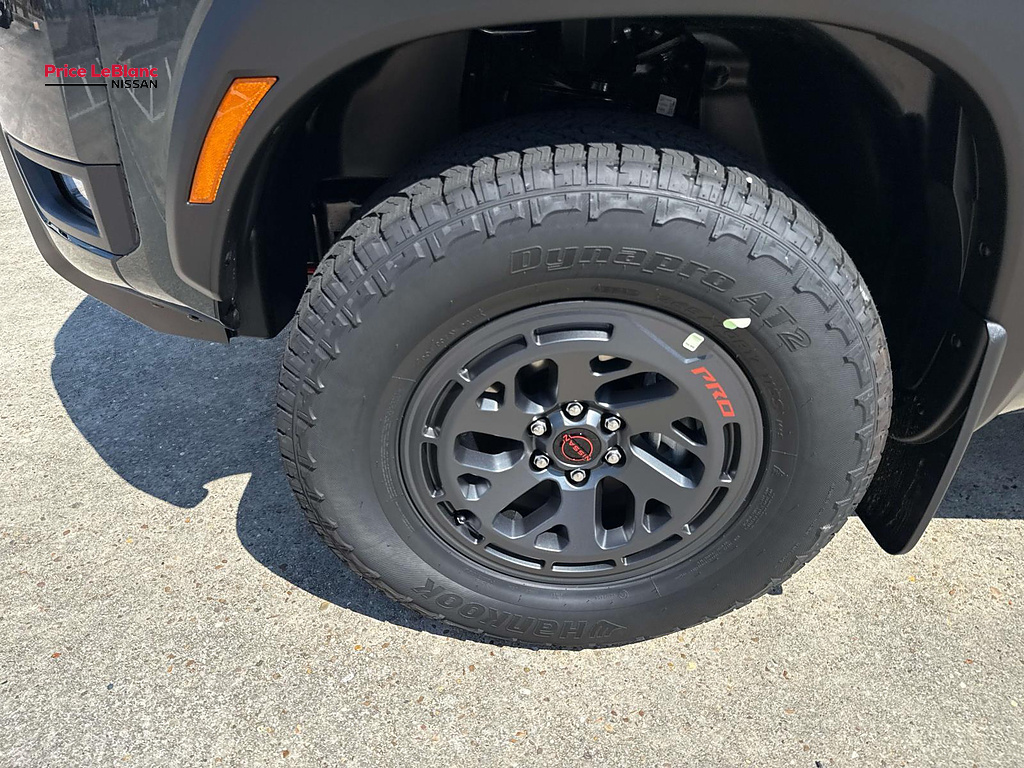 2027 Nissan Frontier photo 4 of 19