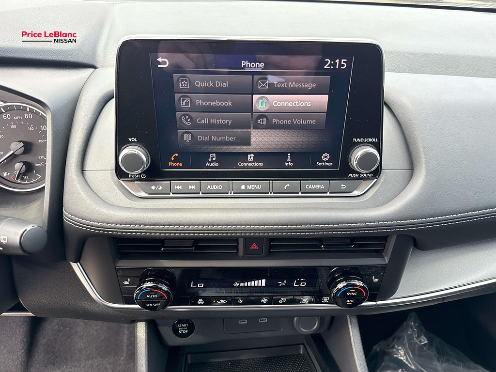 2026 Nissan Rogue photo 16 of 19