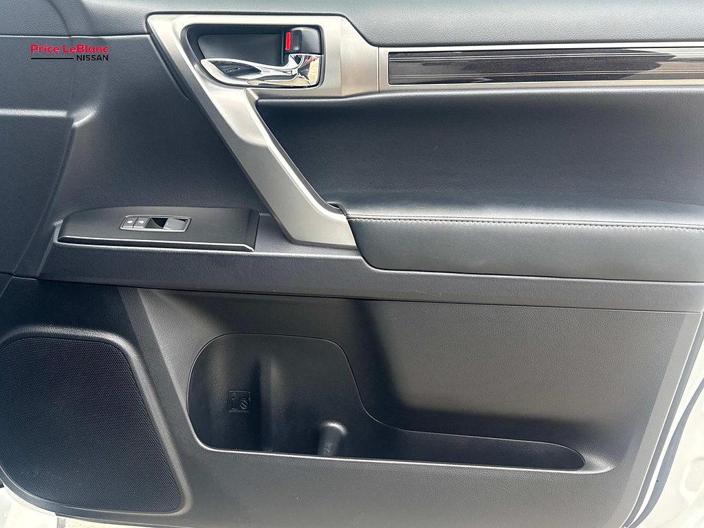 2022 Lexus GX Base Starfire Pearl at Team Toyota