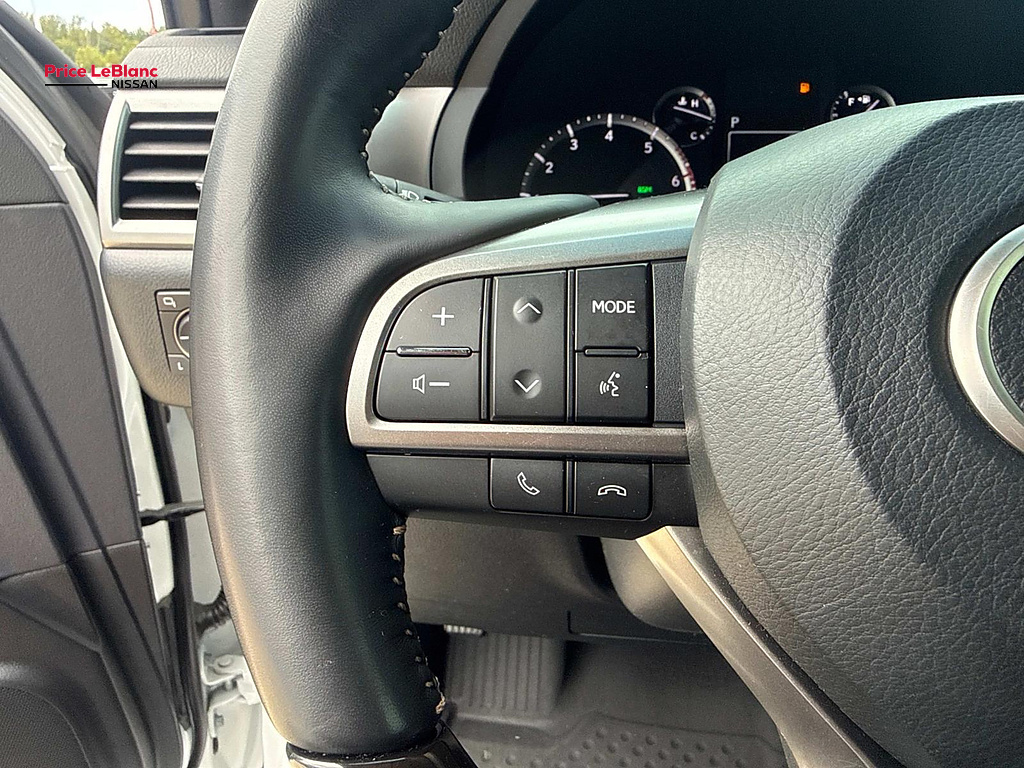 2022 Lexus GX Base Starfire Pearl at Team Toyota