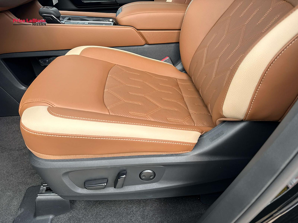 2026 Nissan Pathfinder Platinum Super Black at Price LeBlanc Nissan