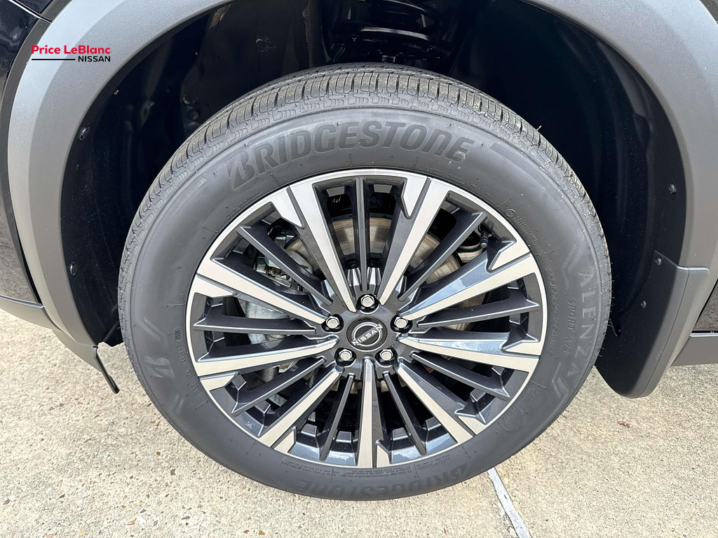 2026 Nissan Pathfinder Platinum Super Black at Price LeBlanc Nissan