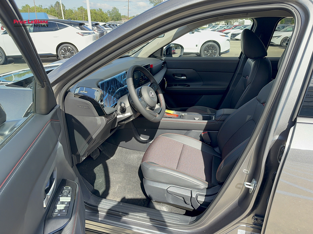 2027 Nissan Kicks photo 16 of 21