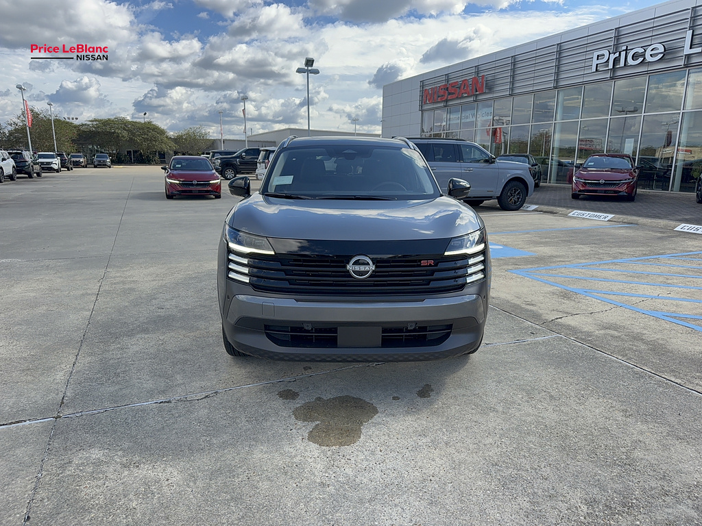 2027 Nissan Kicks photo 3 of 21