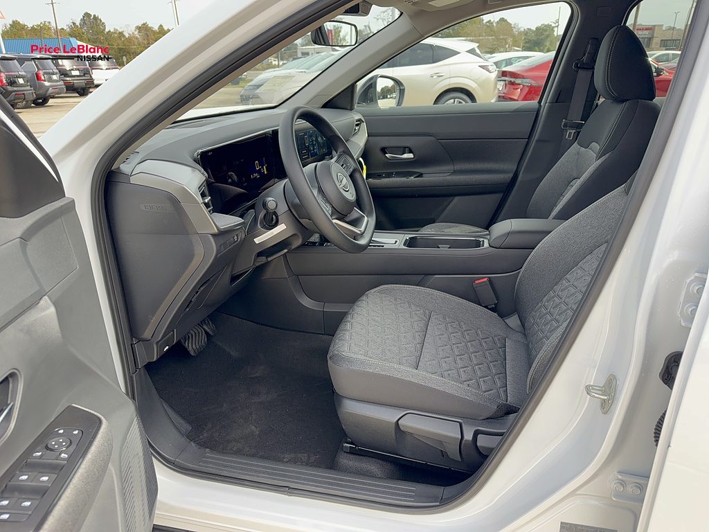 2027 Nissan Kicks photo 19 of 24