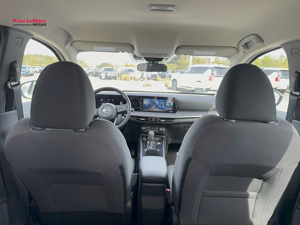 2027 Nissan Kicks photo 16 of 24