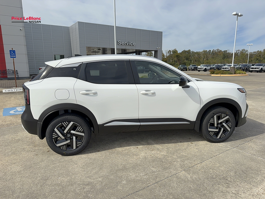 2027 Nissan Kicks photo 9 of 24