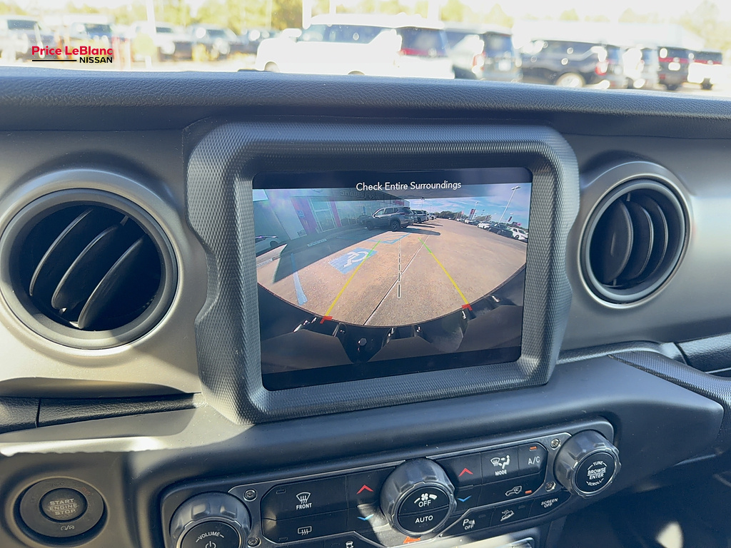 2021 JEEP WRANGLER photo 34 of 36