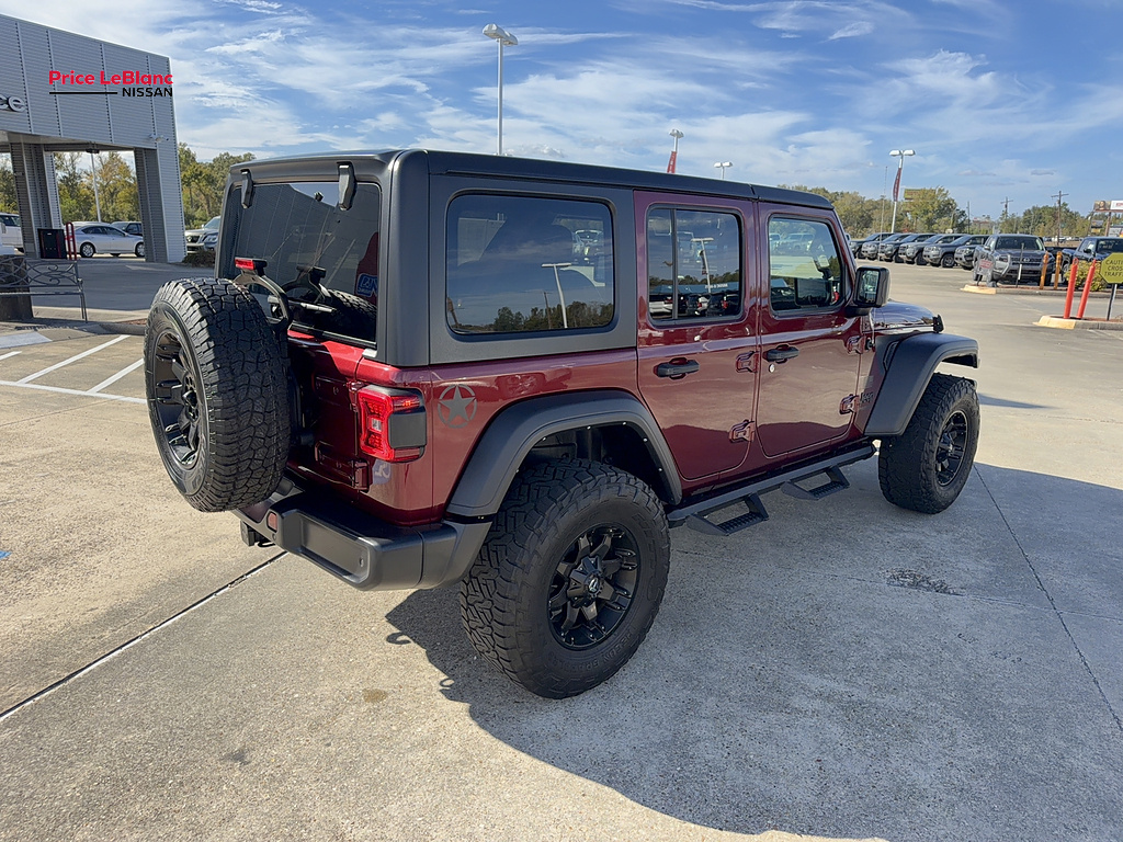 2021 JEEP WRANGLER photo 8 of 36