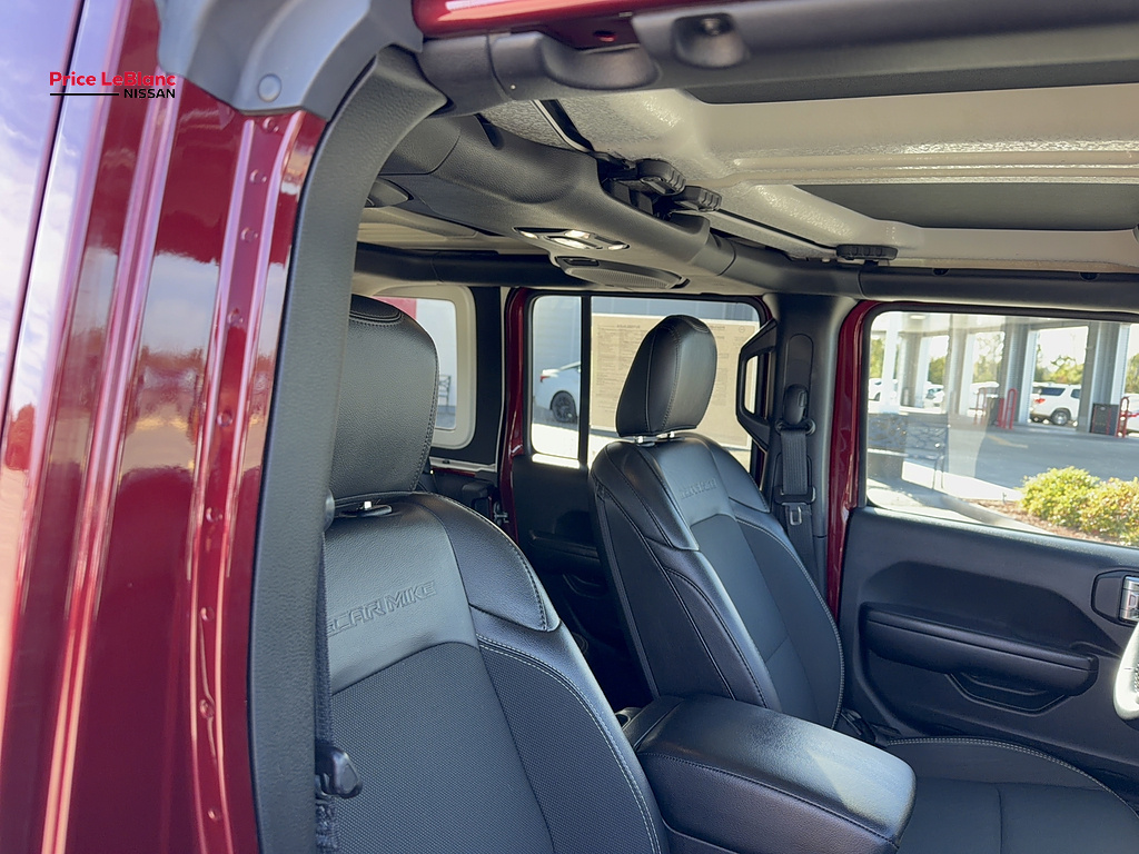 2021 JEEP WRANGLER photo 17 of 36