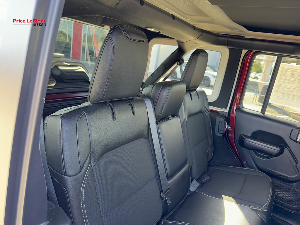 2021 JEEP WRANGLER photo 25 of 36