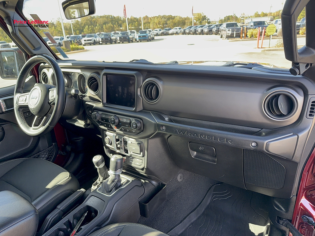 2021 JEEP WRANGLER photo 14 of 36