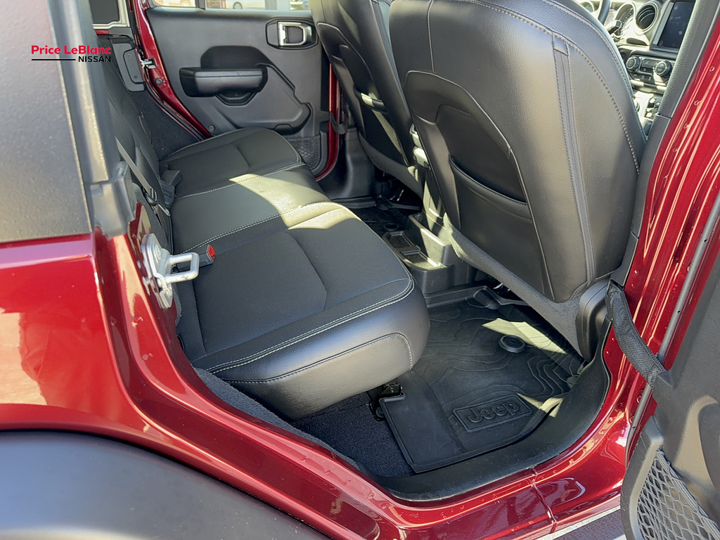 2021 JEEP WRANGLER photo 18 of 36