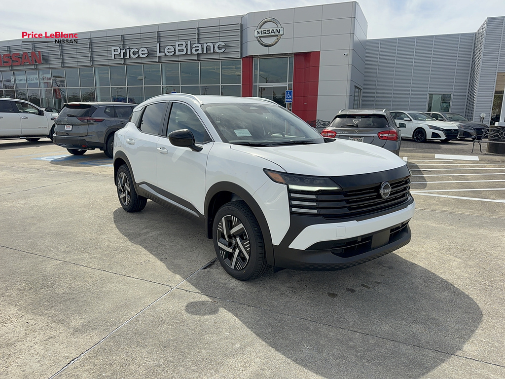2027 Nissan Kicks photo 3 of 26