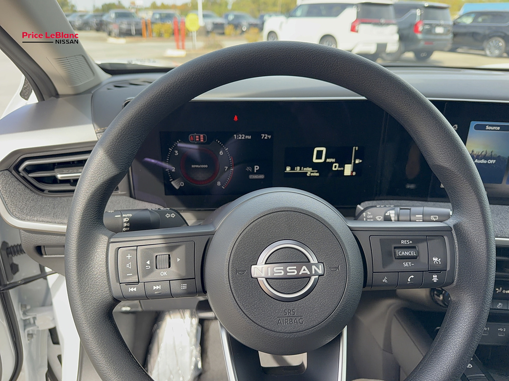 2027 Nissan Kicks photo 25 of 26