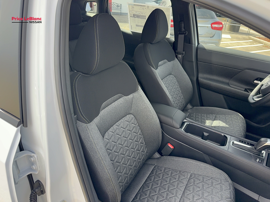2027 Nissan Kicks photo 14 of 26