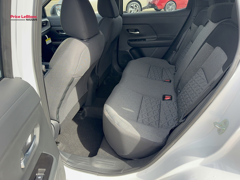 2027 Nissan Kicks photo 19 of 26