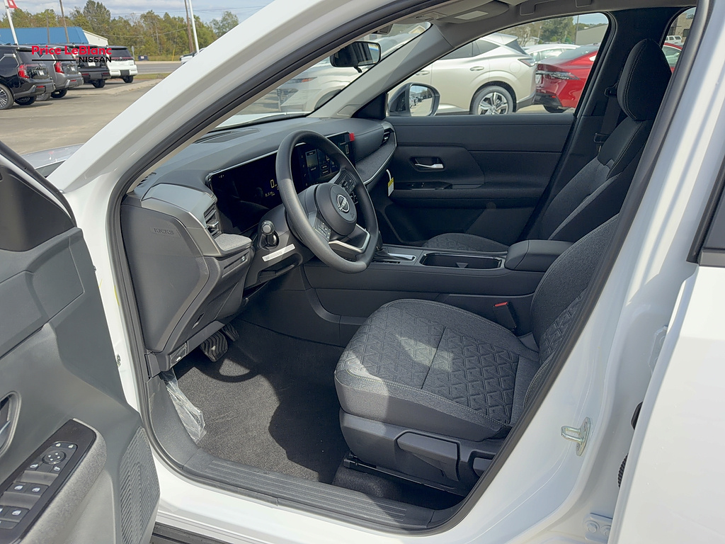 2027 Nissan Kicks photo 21 of 26