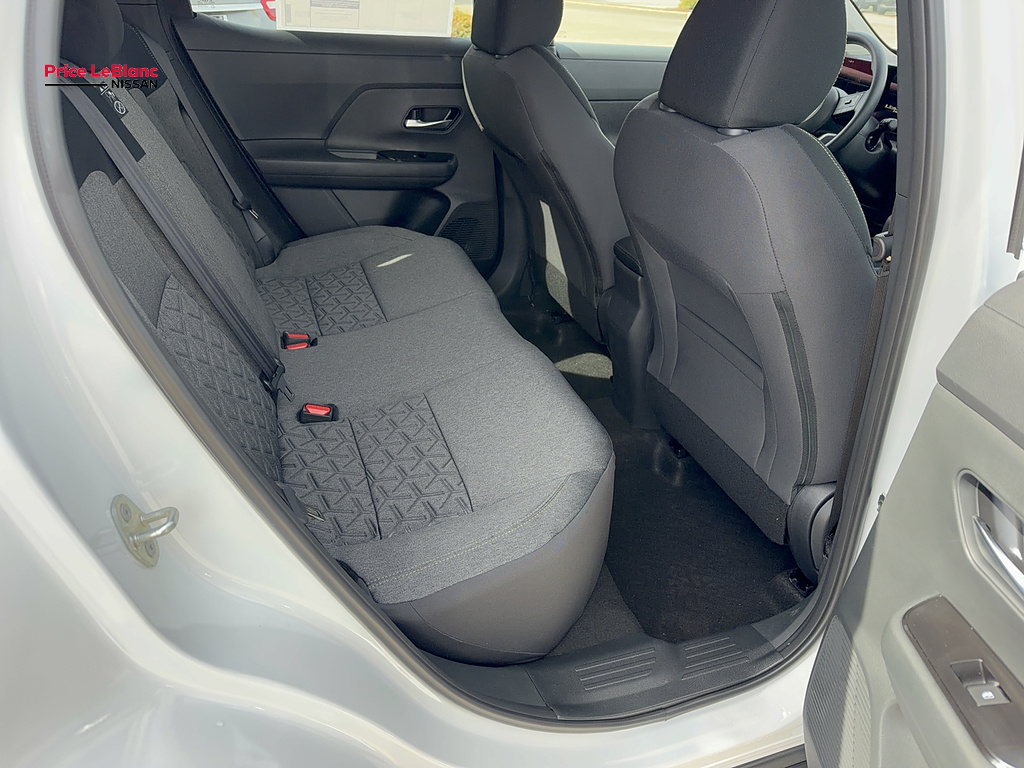 2027 Nissan Kicks photo 16 of 26