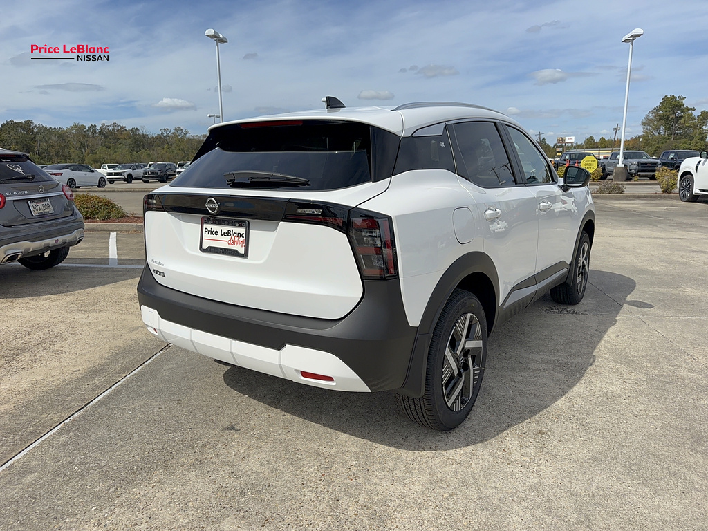 2027 Nissan Kicks photo 9 of 26