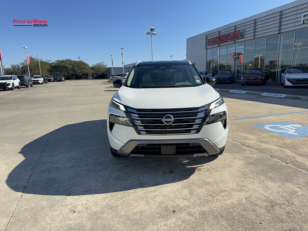 2024 Nissan Rogue photo 3 of 21