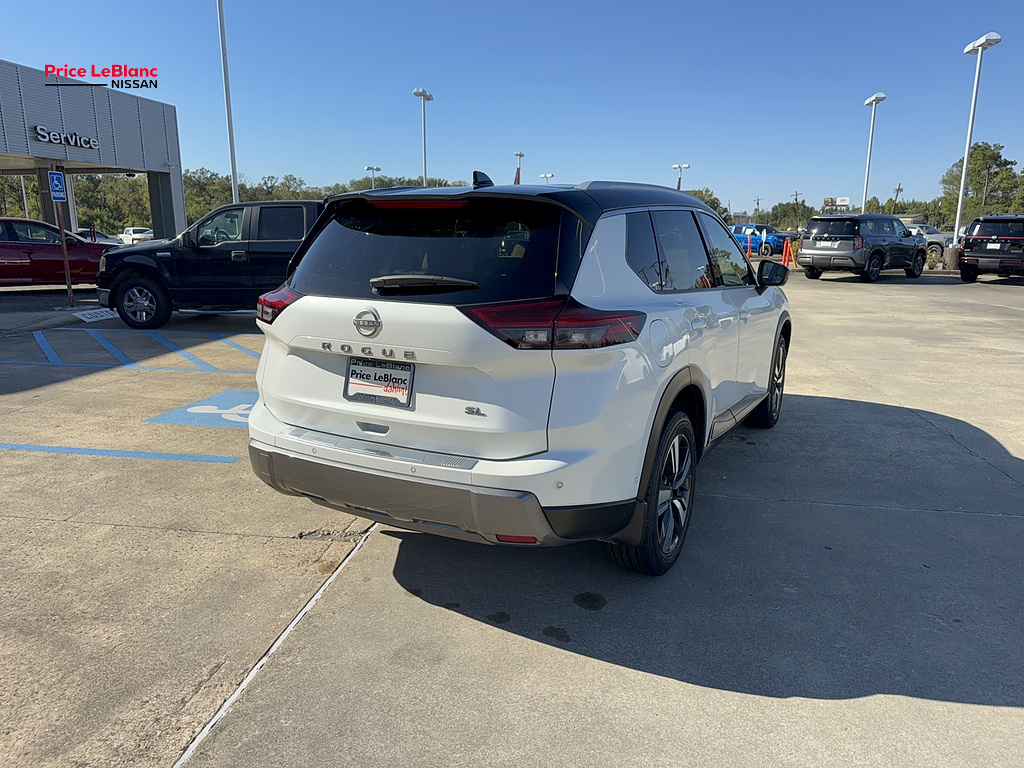2024 Nissan Rogue photo 9 of 21